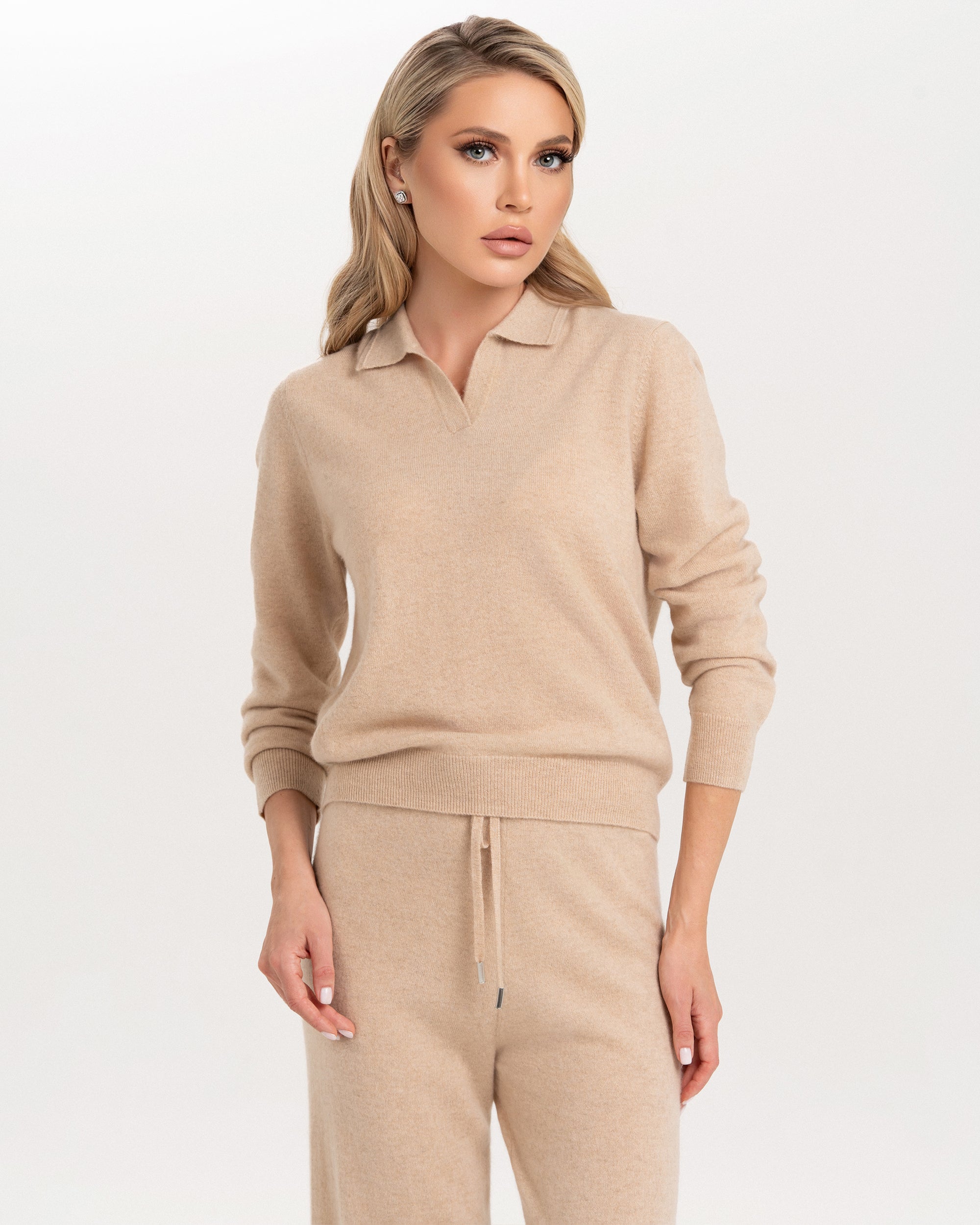 Cashmere sweater with a polo-style collar - Long sleeves