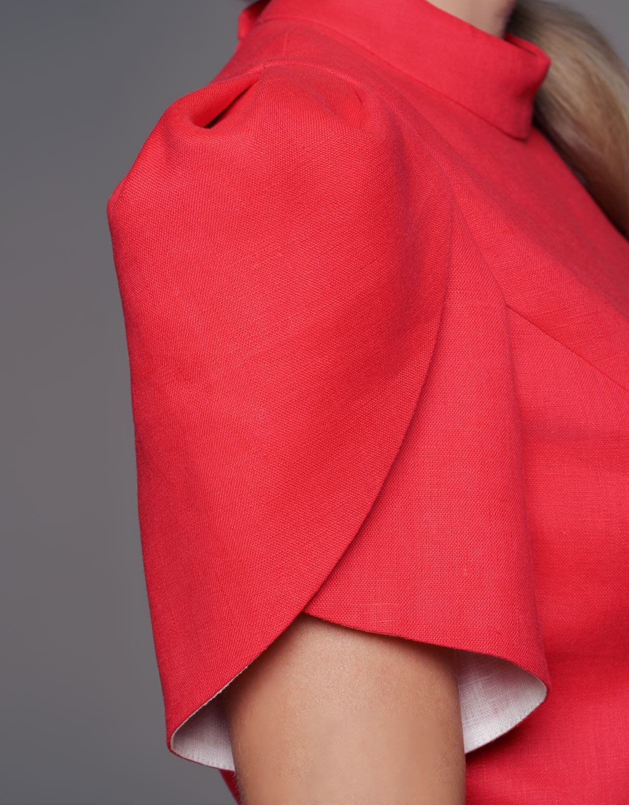 Короткое льняное платье LALEA